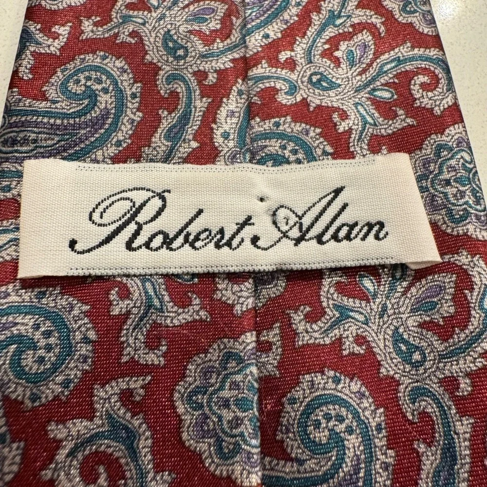 Robert Alan Mens Paisley Necktie Burgundy Red Blue Silver USA Made Polyester